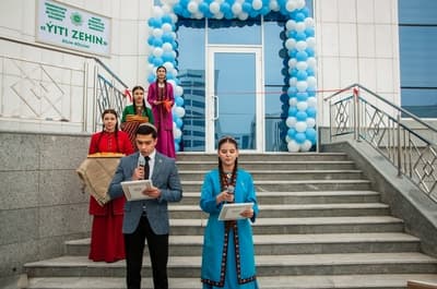 Halkara senagatçylar we telekeçiler uniwersitetinde "Ýiti zehin" bilim bolüminiň açylyş dabarasy